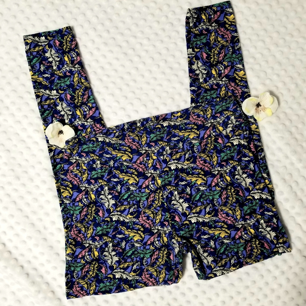 Tall and Curvy LuLaRoe Leggings